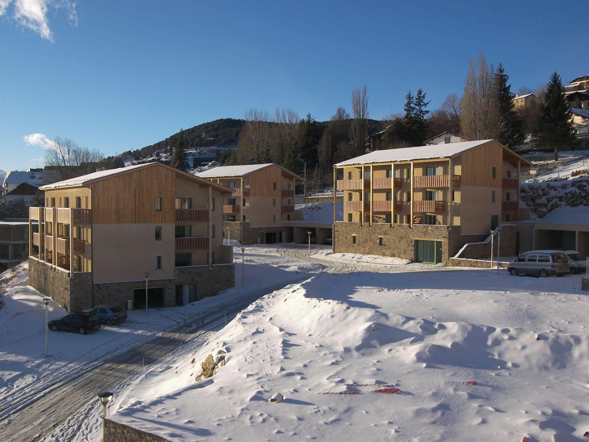 Residence Nemea Les Chalets Du Belvedere Font-Romeu-Odeillo-Via Exteriör bild
